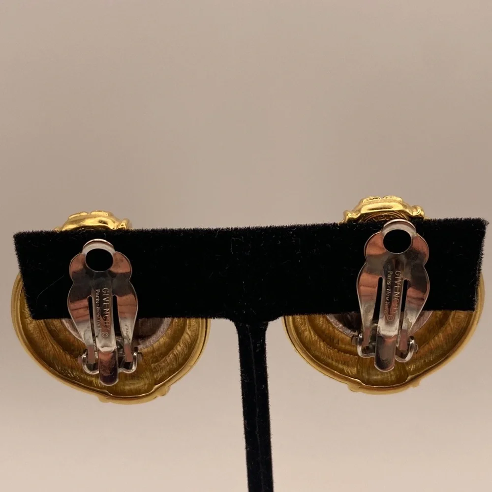 Vintage Givenchy earring clip on 1980‎